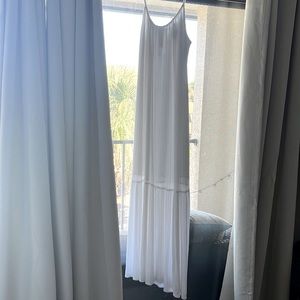White maxi dress